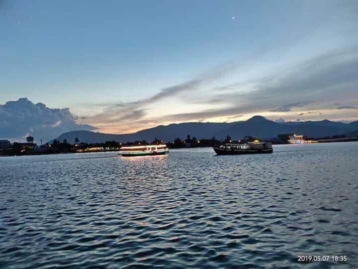 Twin Home Guesthouse Kampot Extérieur photo